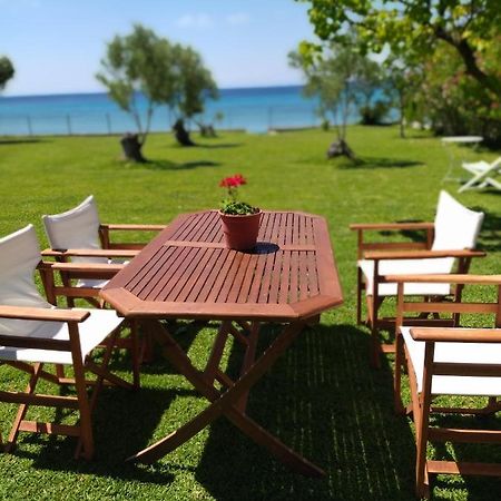 Seaside House Villa เนอา สกีโอนี ภายนอก รูปภาพ